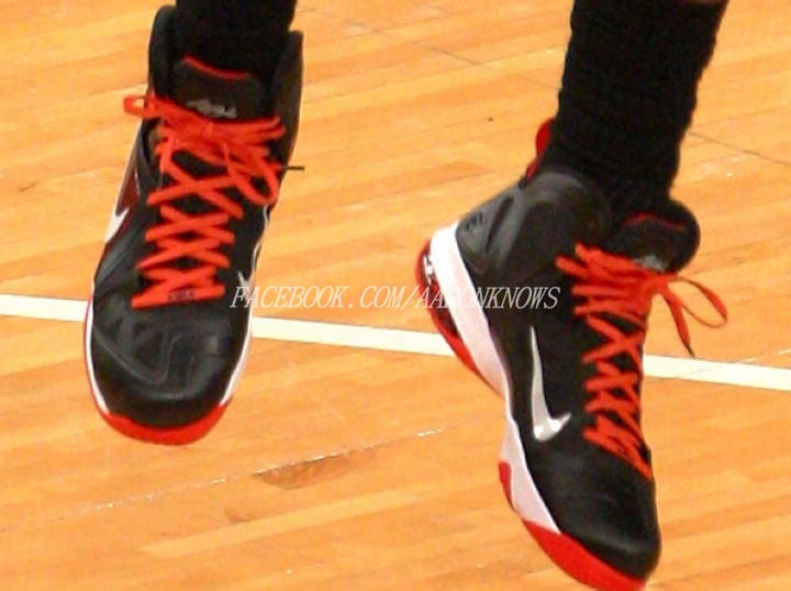 LeBron James Sports PE 'Away' Elite Signature for Game 3 at MSG