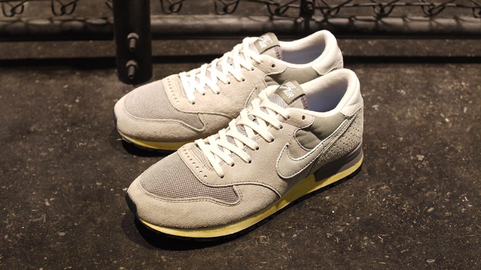 Nike Air Epic VNTG QS ‘Soft Grey/Light Bone-Medium Grey’ - New Images