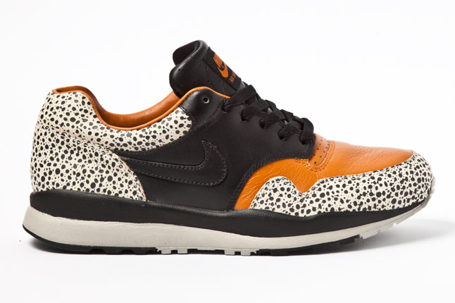 Nike Air Safari 2012 Retro