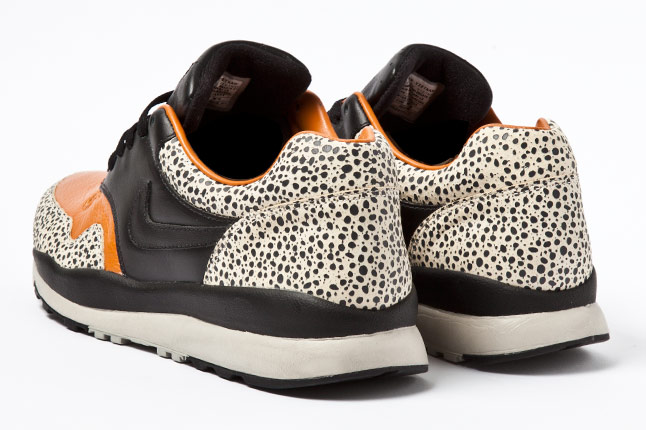 Nike Air Safari 2012 Retro