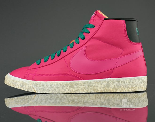 Nike Blazer High VNTG 'Voltage Cherry/Voltage Cherry-Lush Teal-Black'