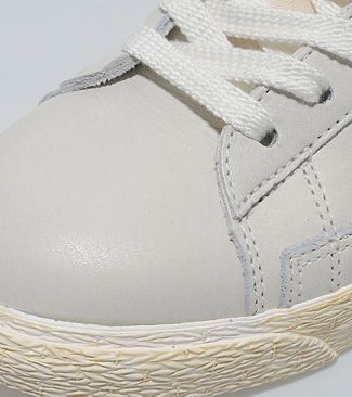 Nike Blazer Low Vintage 'Sail White/Red' size? Exclusive
