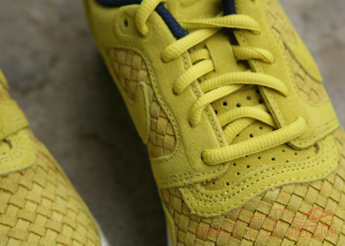 Nike Lunar Flow Woven QS ‘Golden Sash/Golden Sash-Midnight Navy’ – Another Look