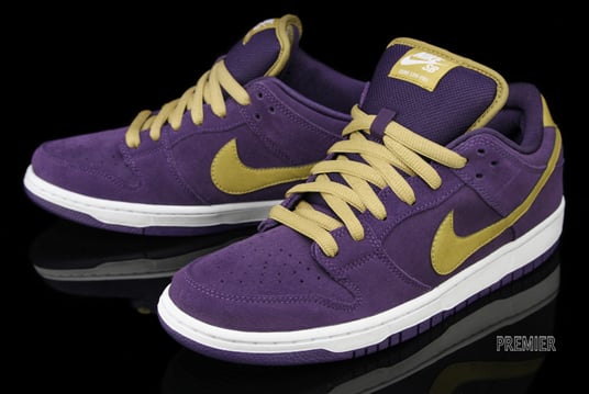 Nike SB Dunk Low 'Crown Royal'