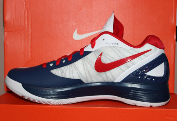 Nike Zoom Hyperdunk 2011 Low 'USA' Sample