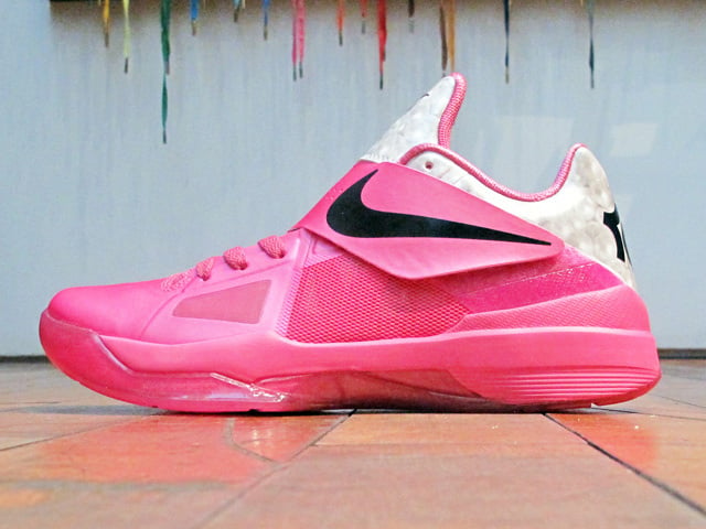 Release Reminder: Nike Zoom KD IV ‘Aunt Pearl’