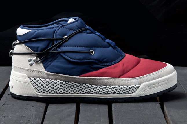 adidas-blue-hikelander-snow-1