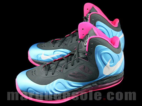 nike-air-max-hyperposite-blue-pink-2
