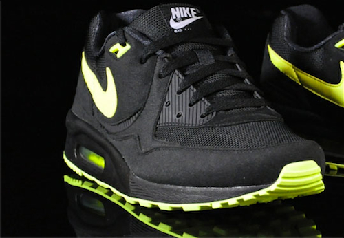 nike-air-max-light-black-volt-2