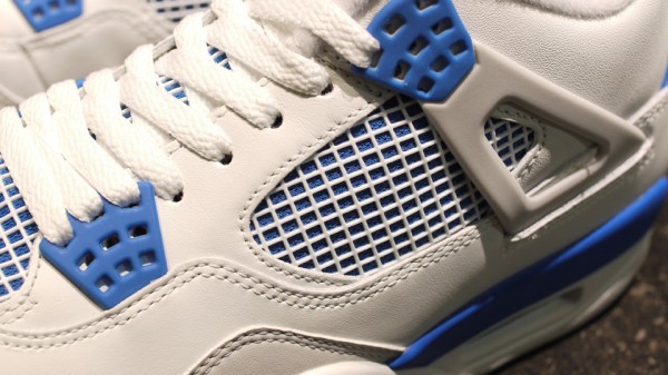 Air Jordan 4 'Military Blue' - New Images