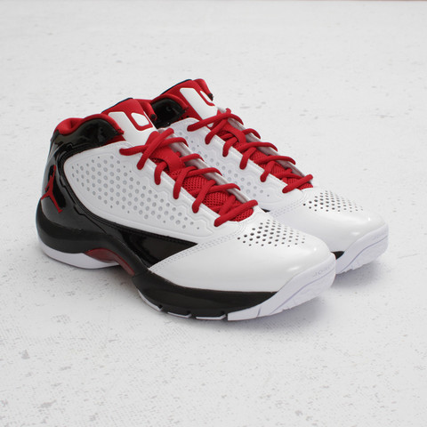 Jordan D'Reign 'White/Gym Red-Black'