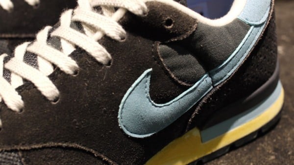 Nike Air Epic Vintage 'Black/Sax'