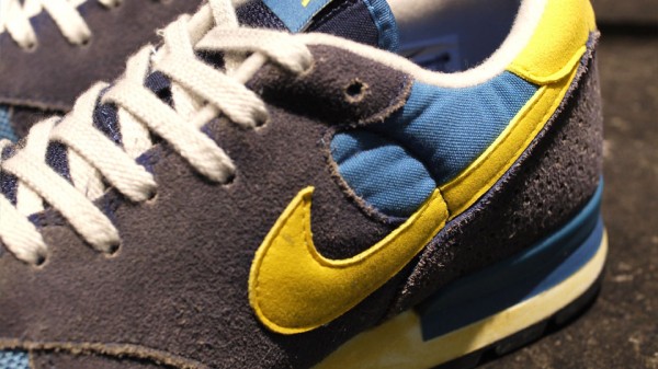 Nike Air Epic Vintage 'Navy/Yellow'