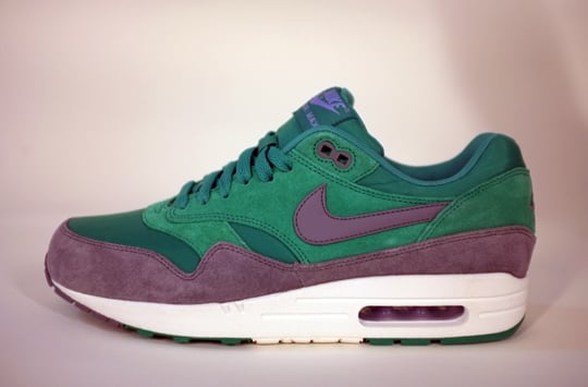 Nike Air Max 1 - Holiday 2012