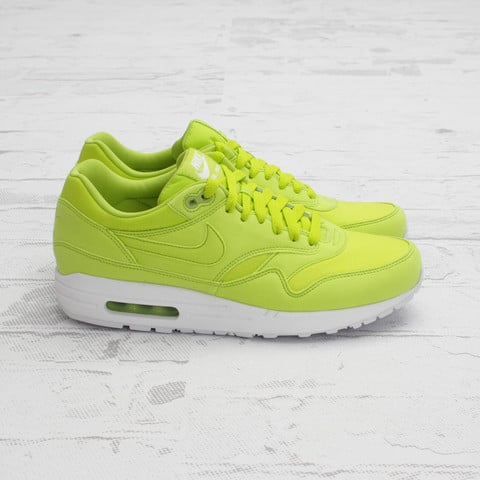 air max 1 lime green