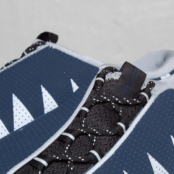 Nike Footscape Free ‘Midnight Navy/Midnight Navy-Light Bone-Black’