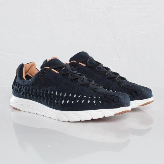 Nike Mayfly Woven NSW TZ ‘Black’ at SNS