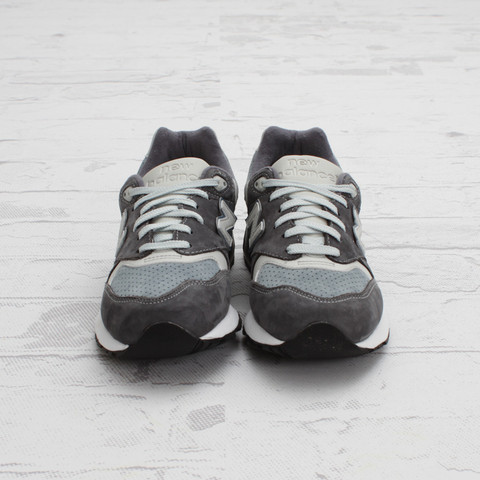 Ronnie Fieg x New Balance 999 'Steel Blue' at Concepts