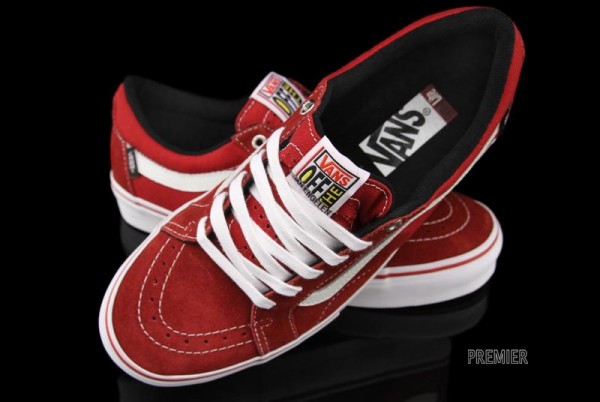 Vans AV Native American 'Scarlett'