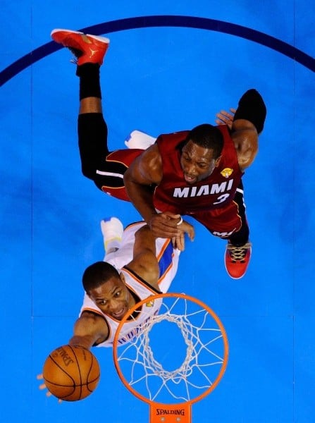 jordan-fly-wade-2-ev-finals-away-pe-3