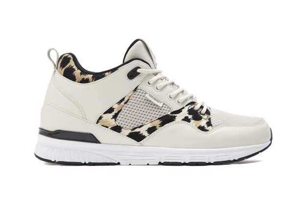Kendrick Lamar Hits the Stage in Gourmet The 35 ‘Ocelot’