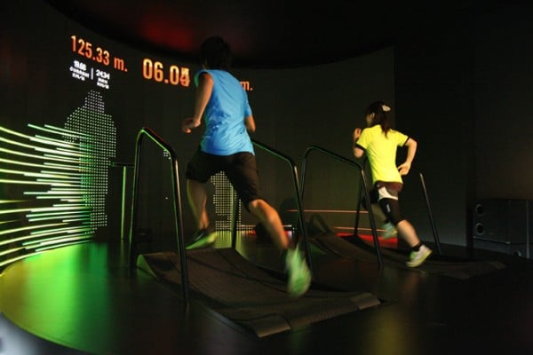 Nike+ Installation at Tokyo Ugokidase Station