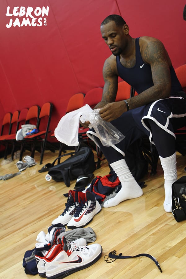 Nike Hyperdunk ‘USA’ LeBron James PE