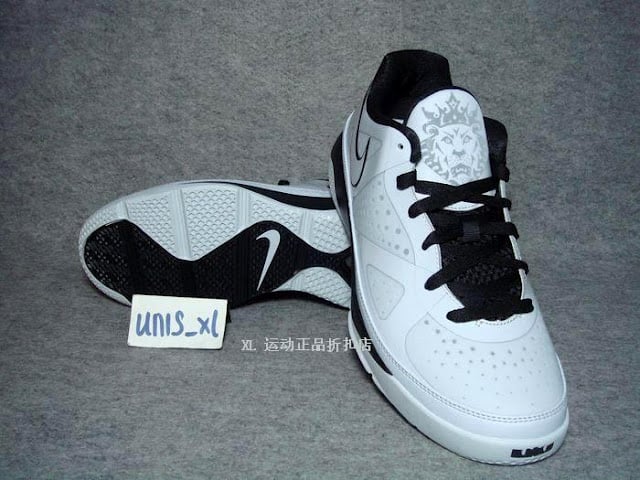 Nike LeBron ST Low 'White/Black'