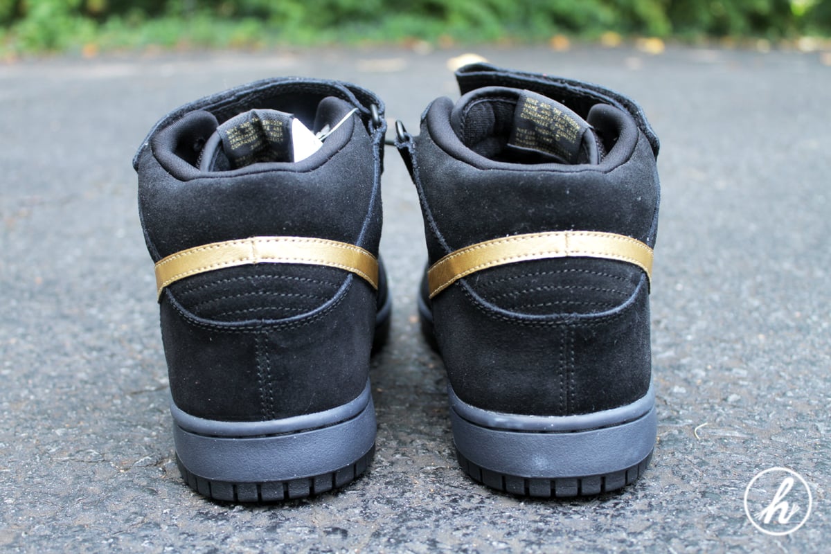 Nike SB Dunk Mid ‘Dark Obsidian/Thunder Blue-Sail-Metallic Gold’ - Detailed Images