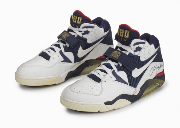 Twenty Designs That Changed The Game - Nike Air Force 180