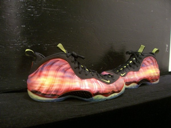 nike-air-foamposite-one-horizon-custom-4