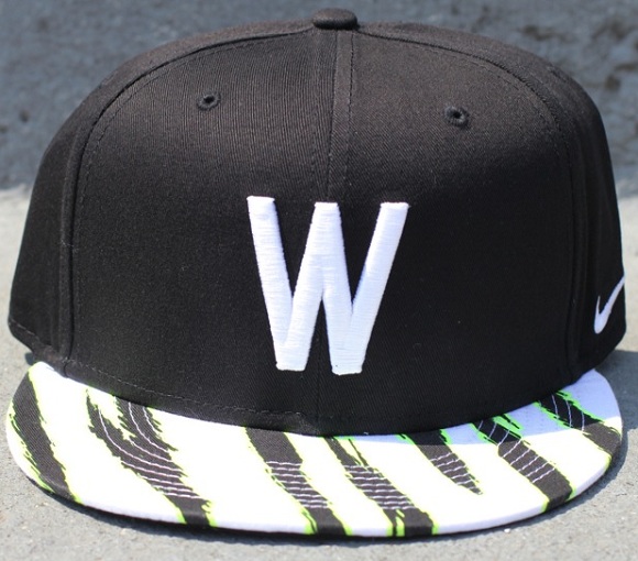 nike-team-sports-snapbacks-2