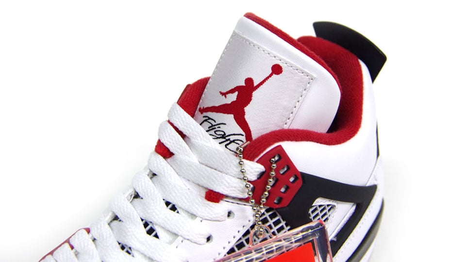 Air Jordan 4 ‘Fire Red’ at mita