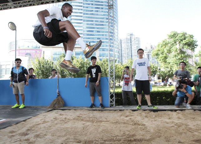 Kevin Durant Kicks Off 2012 Nike Greater China Tour in Shanghai