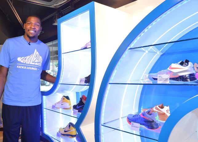 Kevin Durant Wraps Up 2012 Nike Greater China Tour in Hong Kong