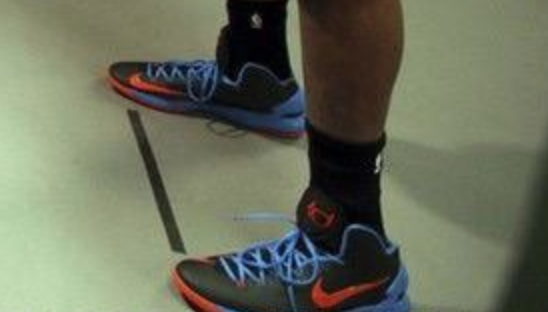 Kevin Durant in the Nike KD V