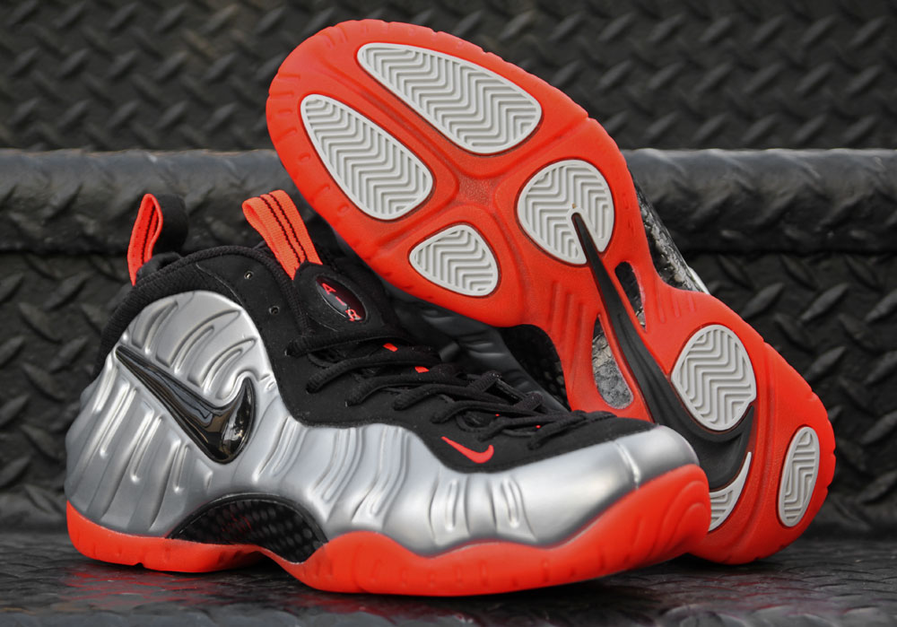 crimson foamposites footlocker