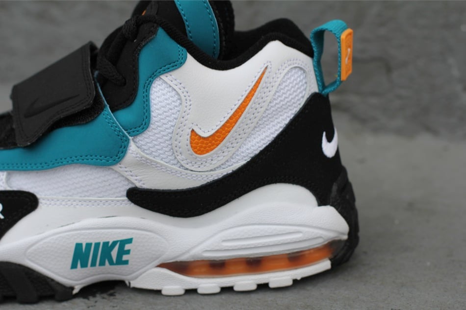 speed turf dolphins