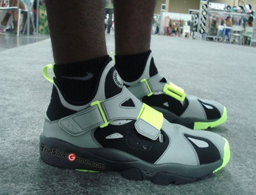 Nike Air Trainer Huarache 94 'Black/Volt-Strada Grey-Anthracite'