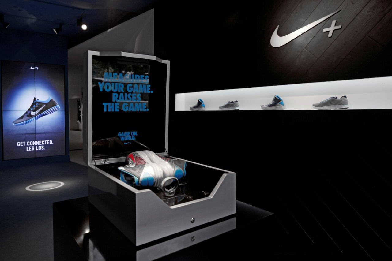 Nike Hyperdunk+ Console Lands in Berlin