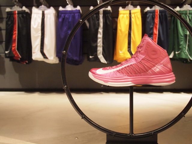 Nike Hyperdunk ‘Think Pink’