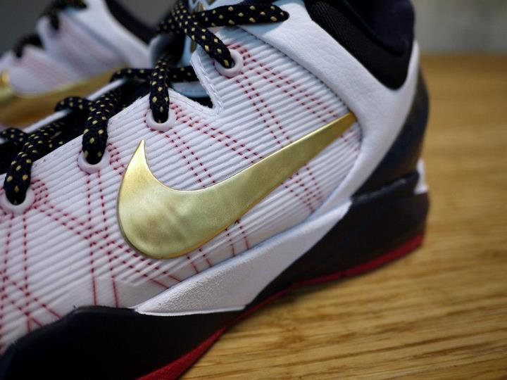 kobe 7 gold medal