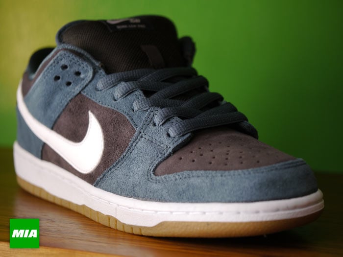 nike sb dunk low blue white