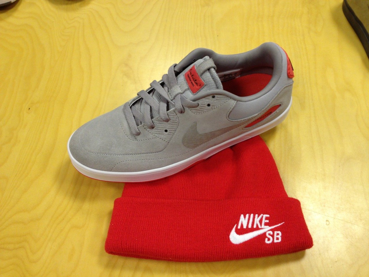 Nike SB Eric Koston Heritage 'Grey/Red-White'