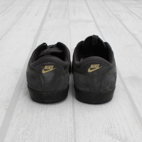 Nike SB Eric Koston ‘Anthracite/Black-Buff Gold’