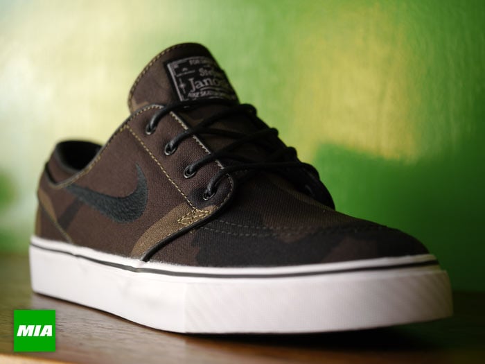 camo stefan janoski