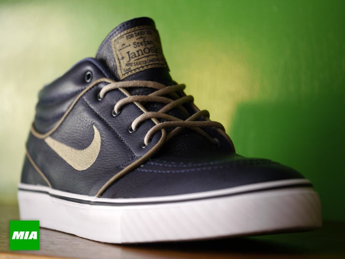 Nike SB Stefan Janoski Mid Premium 'Marine/Khaki-Gum' at MIA