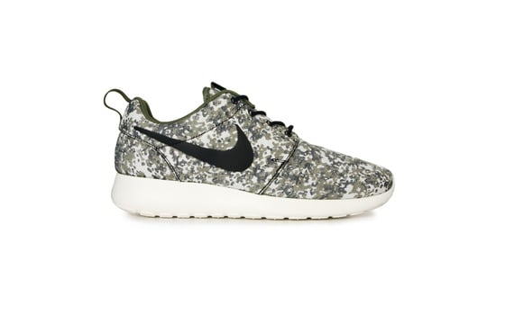 Nike WMNS Roshe Run Camo 'Medium Olive'