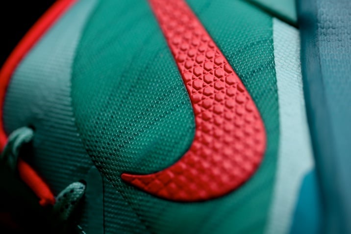 Nike Zoom Hyperdunk 2011 Low Son of Dragon Pack - New Images