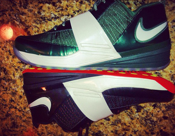 Nike Zoom Revis - New Images